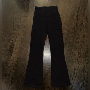 Lululemon yoga pants
